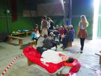 Vysetrovani vrazdy v kupe.JPG